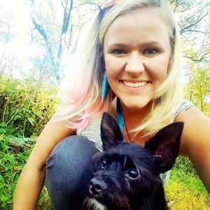 Meet your Posher, Danielle